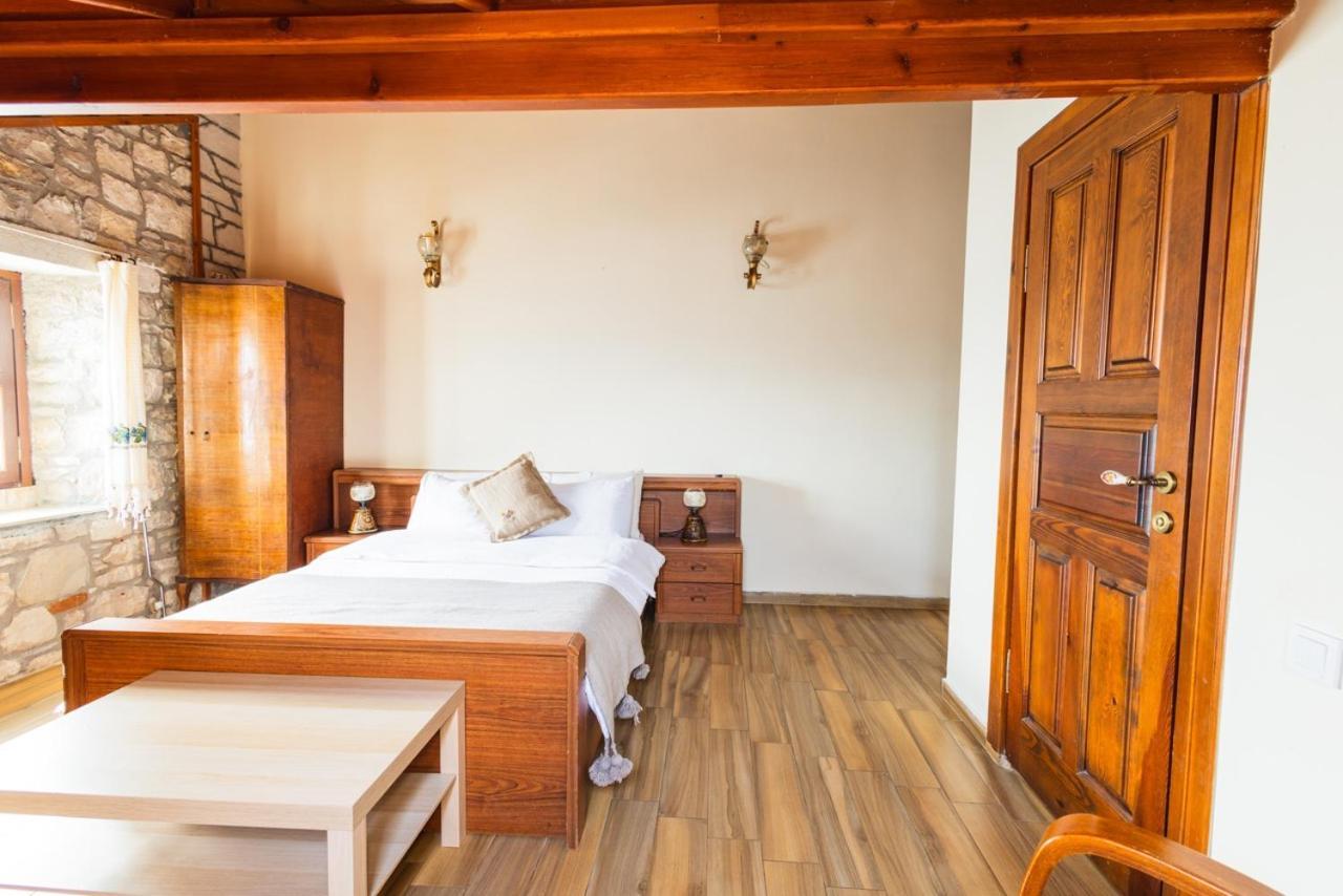 Lavantali Konak Otel Restoran Seferihisar Exterior foto